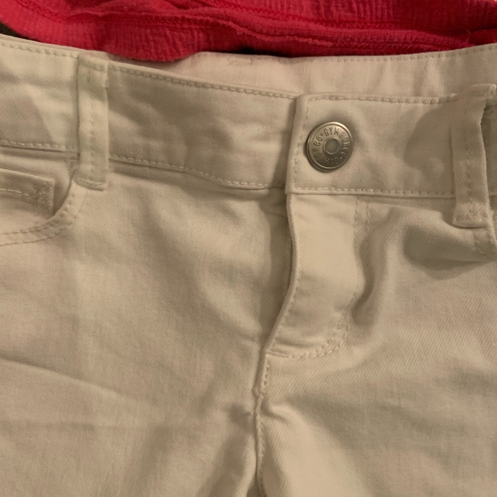 Pink Embroidery Detail little girls Top & Shorts - Picture 6 of 7